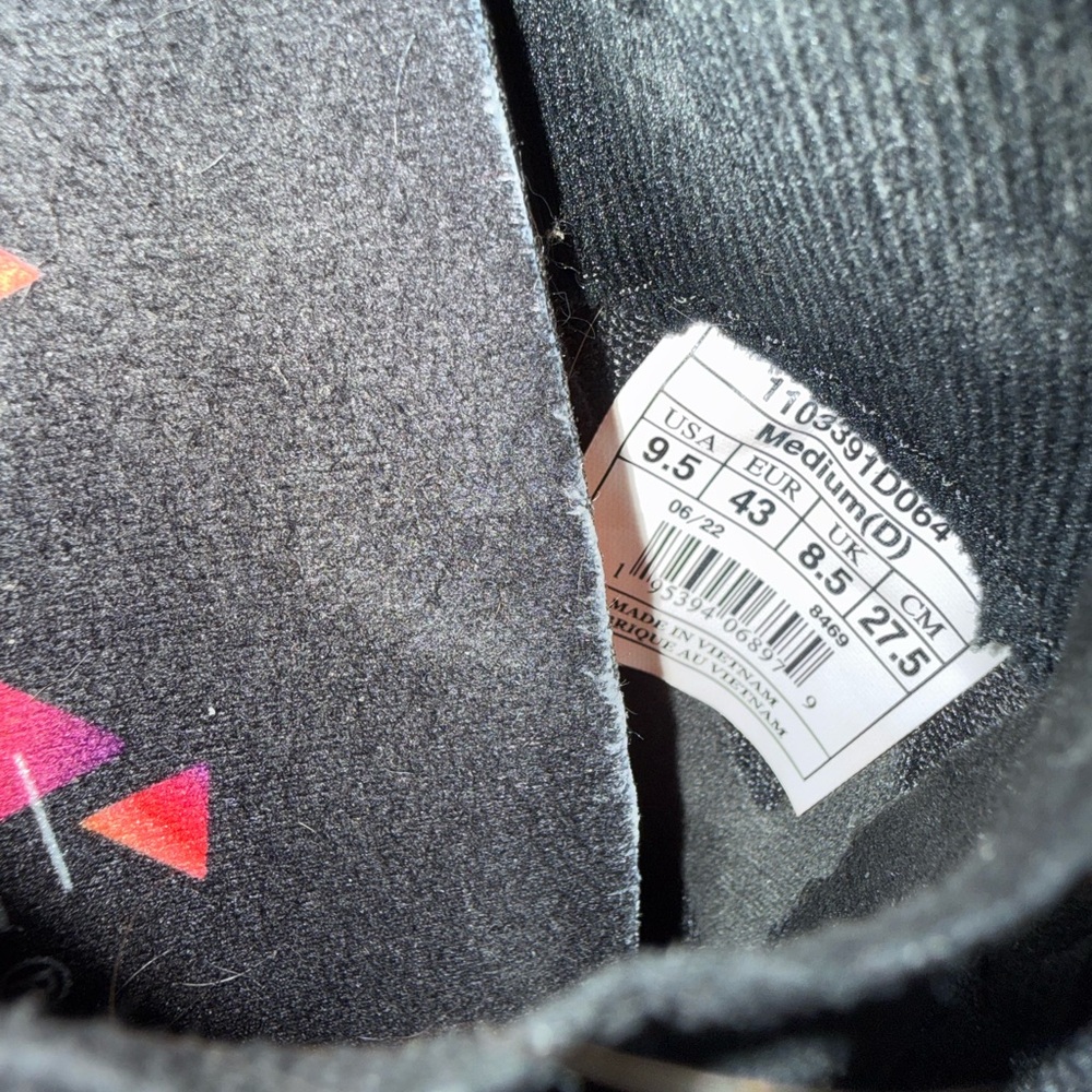 Brooks Hyperion tempo Black and Orange Sneakers - Picture 3 of 6